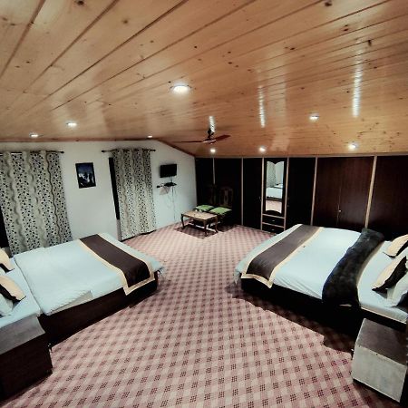 Sheesha Residency Ξενοδοχείο Σριναγκάρ Εξωτερικό φωτογραφία