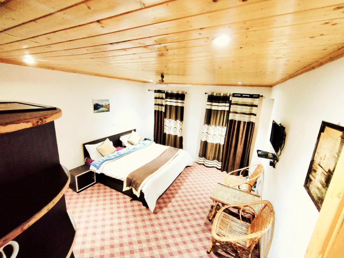 Sheesha Residency Ξενοδοχείο Σριναγκάρ Εξωτερικό φωτογραφία