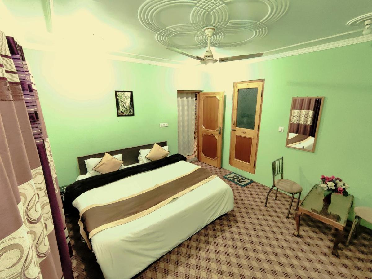 Sheesha Residency Ξενοδοχείο Σριναγκάρ Εξωτερικό φωτογραφία